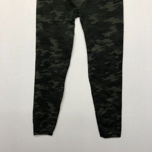 Spanx Women Pull On Active Leggings Size Large Camouflage B228 -4 - Picture 13 of 13